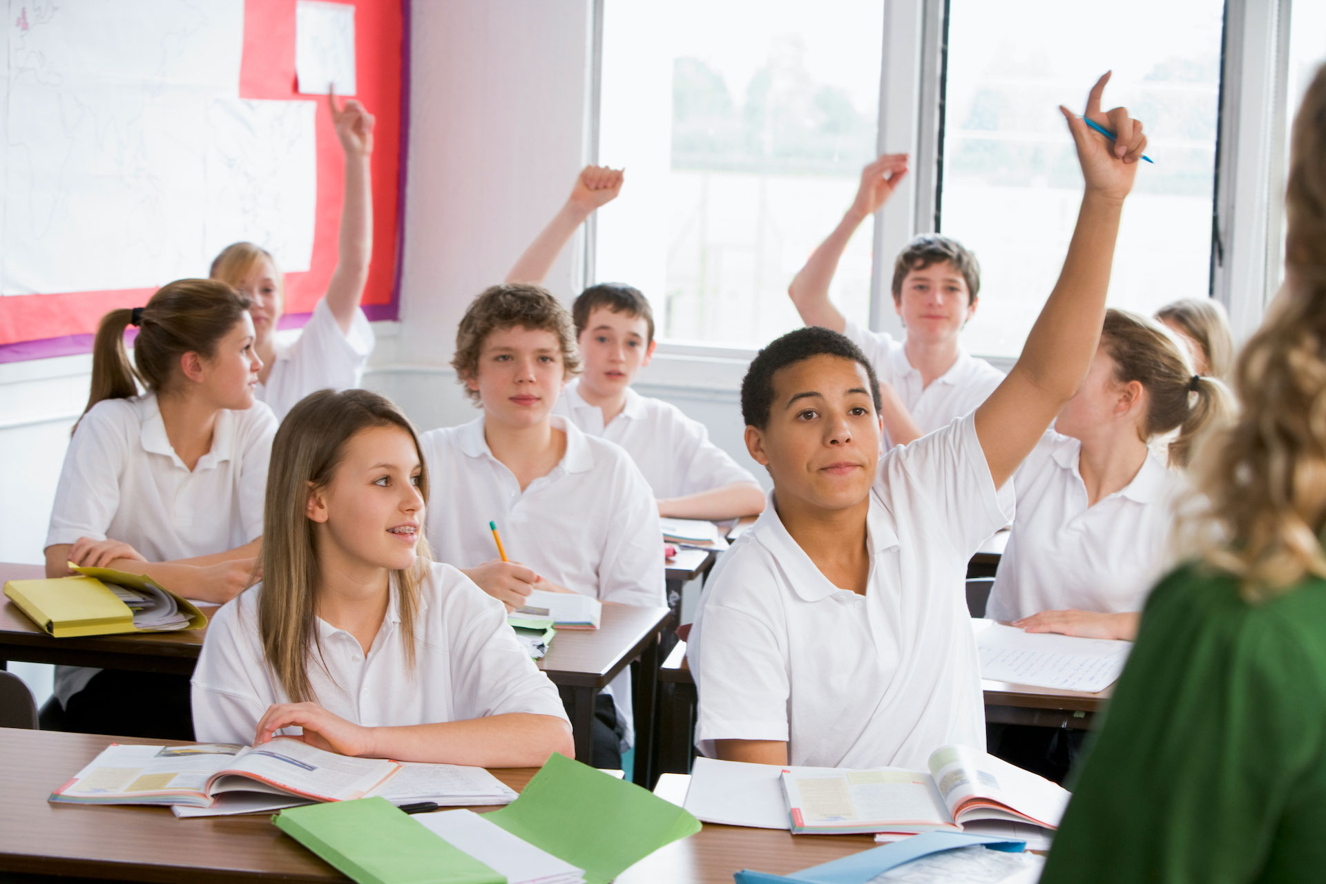 Able student. Старшеклассники в школе. Школьники в школе. Старшеклассники на уроке. Ученики в школе старшеклассники.